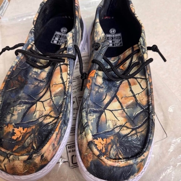 Shoes - Camo Casual Slip-On Sneakers